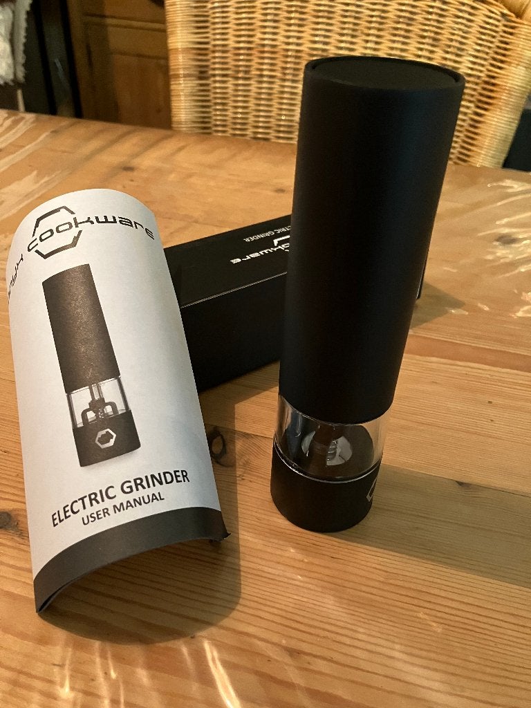 Elektrische grinder / Pepermolen / Zoutmolen, Overige typen, Ophalen of Verzenden, Zo goed als nieuw, Zwart
