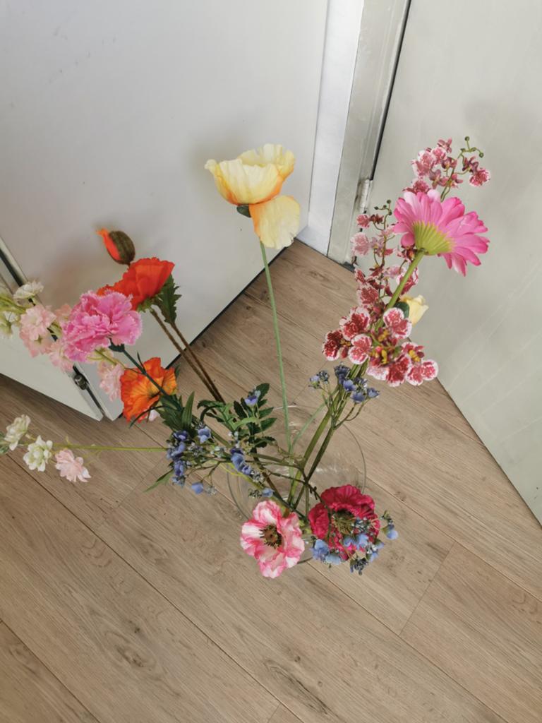 10 zijden bloemen incl vaas, Binnen, Ophalen of Verzenden, Boeket, Overige merken