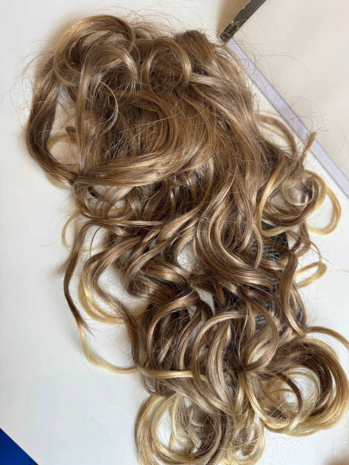 Bruin/blond gemêleerd haarstuk, grove krullen, 70 cm, Extended Haarwerken Exclusief, Nieuw, Ophalen of Verzenden, Info@xtended.nu