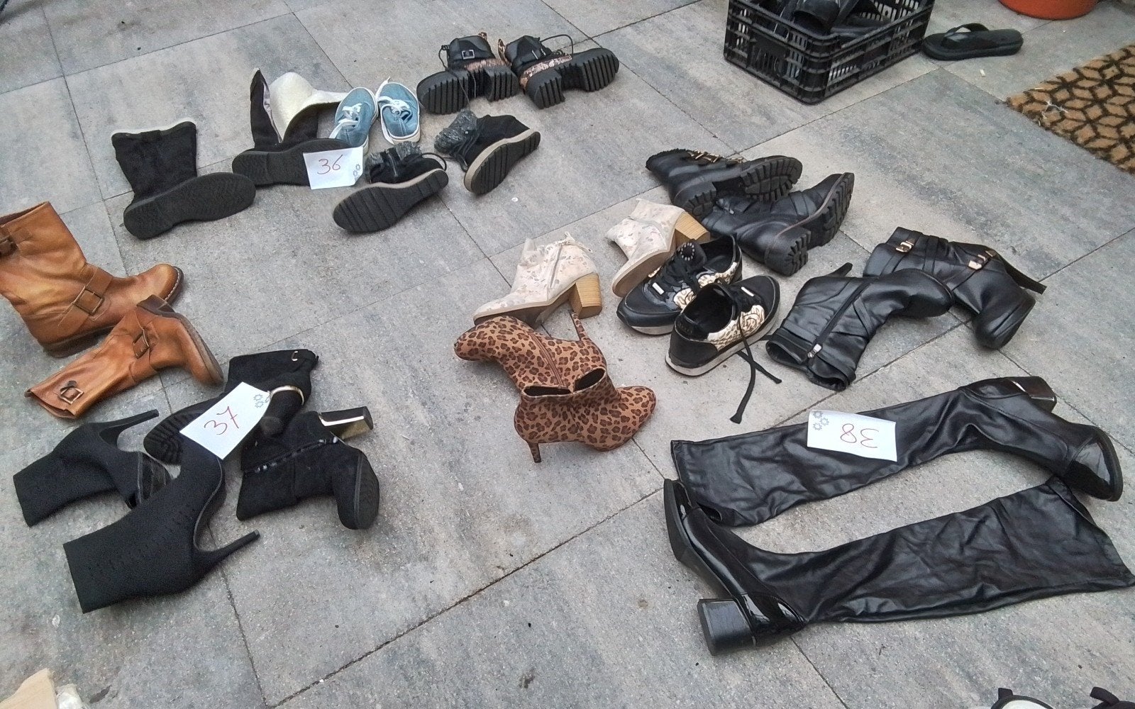 Dames  schoenen   maten 36 ,37 en 38, Kleding | Dames, Schoenen, Ophalen of Verzenden, Zo goed als nieuw, Zwart, Sneakers of Gympen