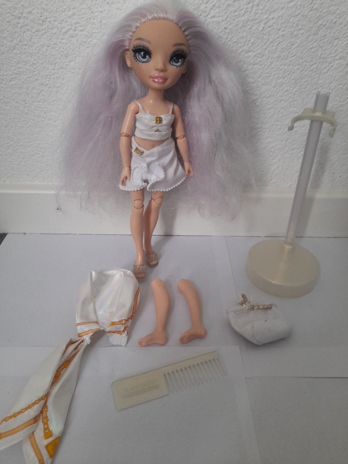 Rainbow High pop met extra kleding en accessoires, Ophalen of Verzenden, Zo goed als nieuw, Overige typen