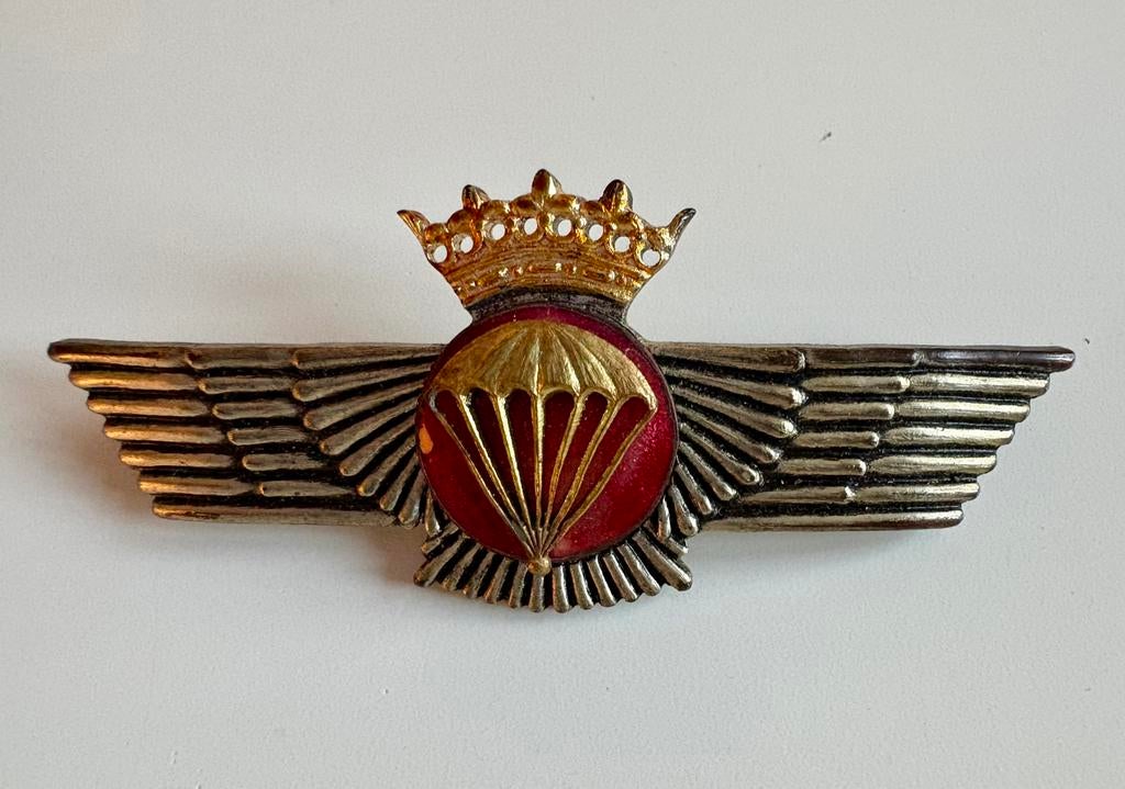 Parachutisteninsigne Spaanse luchtmacht jaren 50, Ophalen of Verzenden, Luchtmacht