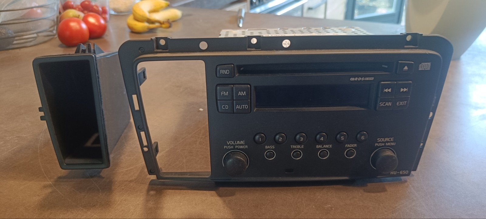 Volvo HU-650 autoradio met CD-speler, Ophalen of Verzenden, Gebruikt