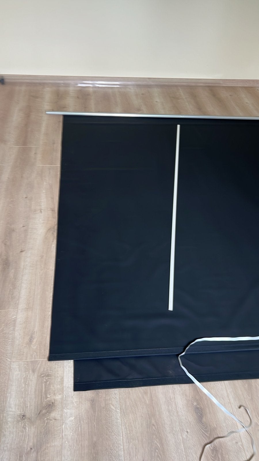 Zwart rolgordijn 180x190 cm - GAMMA, Ophalen, Verduisterend, Zwart, Zo goed als nieuw