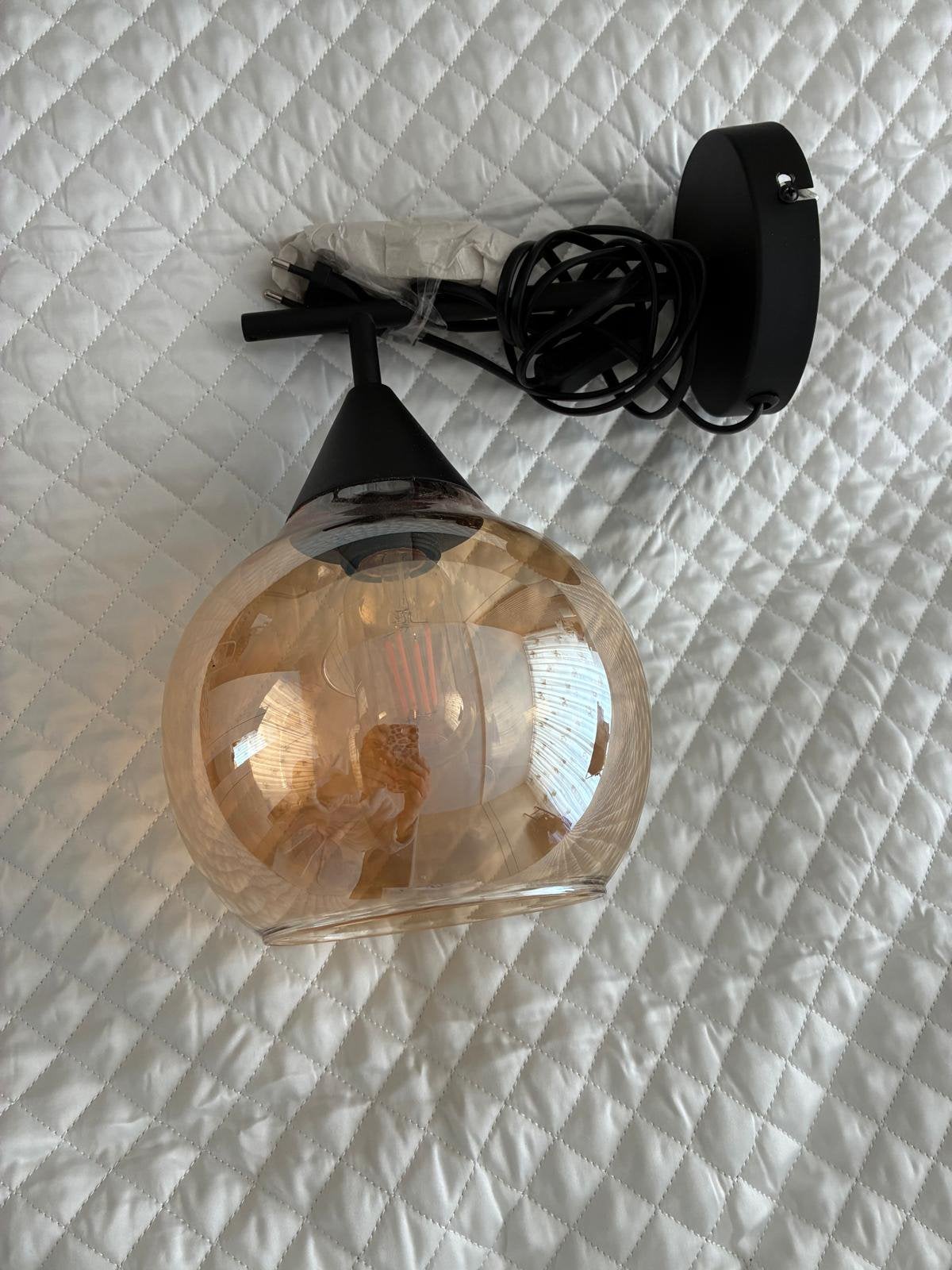 Wandlamp zwart amber glas, Ophalen, Zo goed als nieuw, E27 (groot), Led-lamp