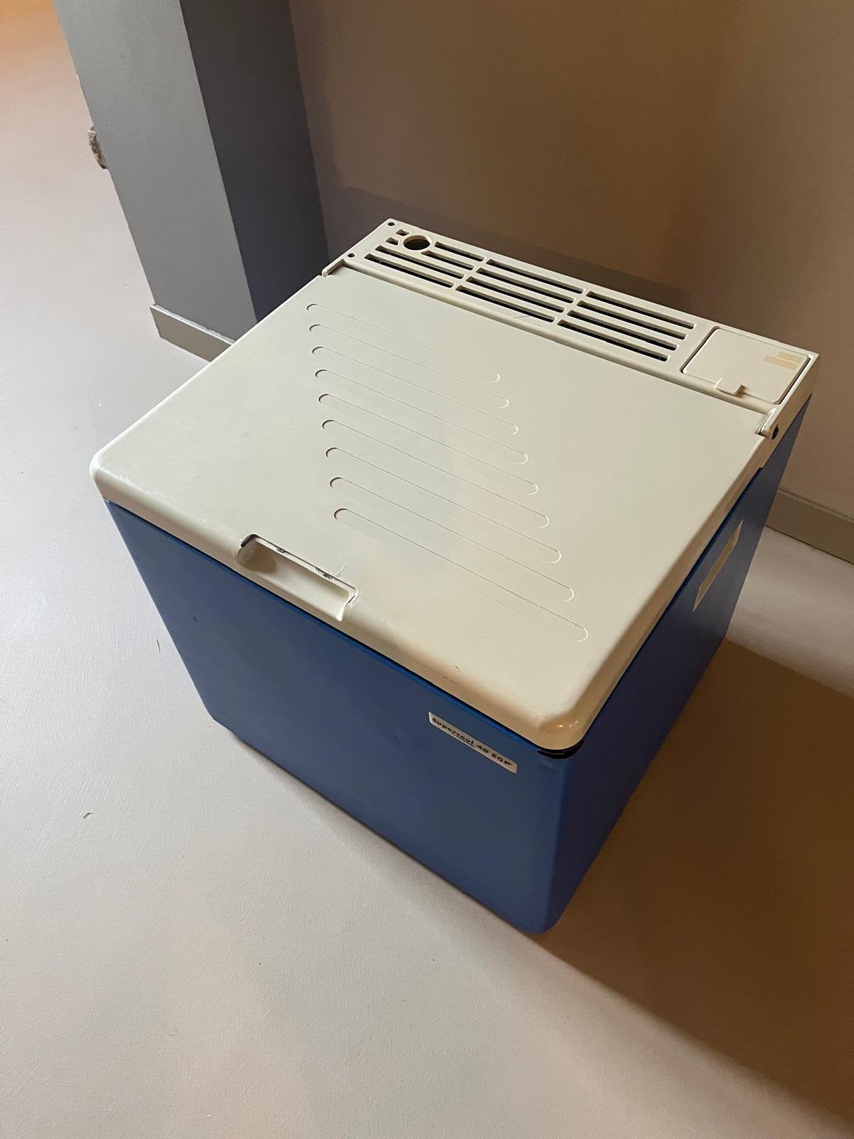 Tristar Supercool 40 EPG absorptie koelbox 40L, Ophalen