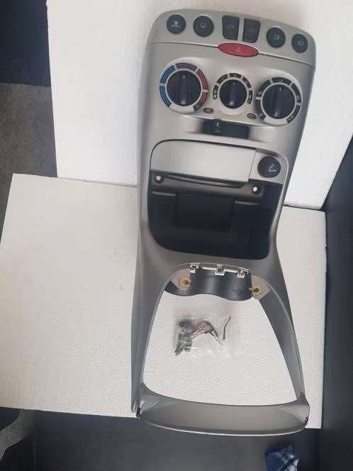 Fiat Punto Middenconsole + bediening kachelpaneel compleet, Ophalen of Verzenden, Gebruikt, Fiat