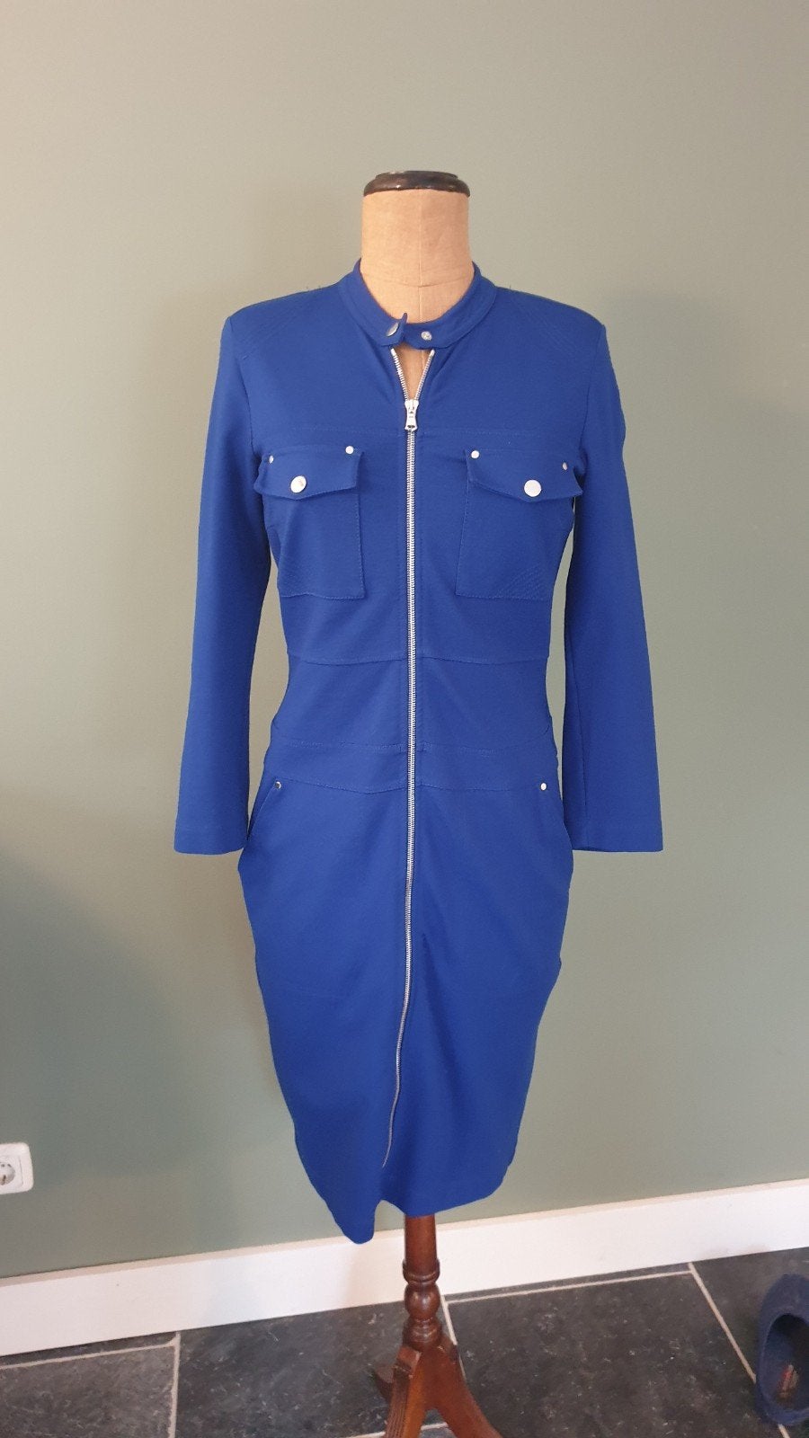 Jurk Claudia Strater maat 36, Blauw, Ophalen of Verzenden, Zo goed als nieuw, Knielengte