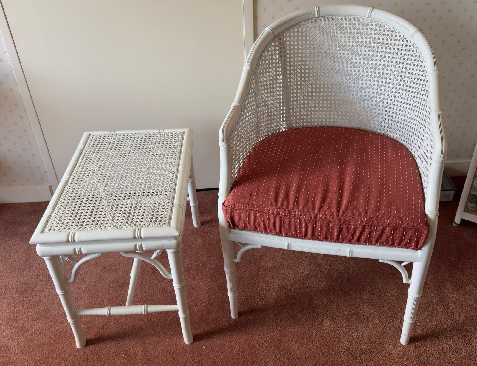 Witte rotan stoel met tafel - Bamboe look, Ophalen, Gebruikt, Wit, Riet of Rotan
