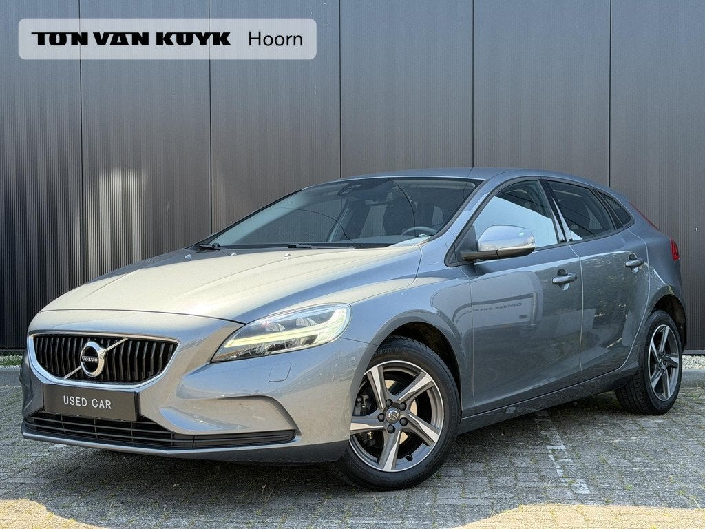 Volvo V40 2.0 D2 Nordic+ / Stoel verwarming /Cruise control, Auto's, Voorwielaandrijving, Gebruikt, Euro 6, 4 cilinders