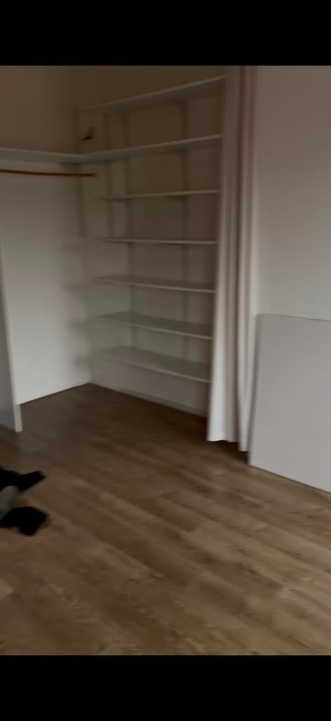 Steunmateriaal voor open kast met kledingstang, Ophalen, Gebruikt