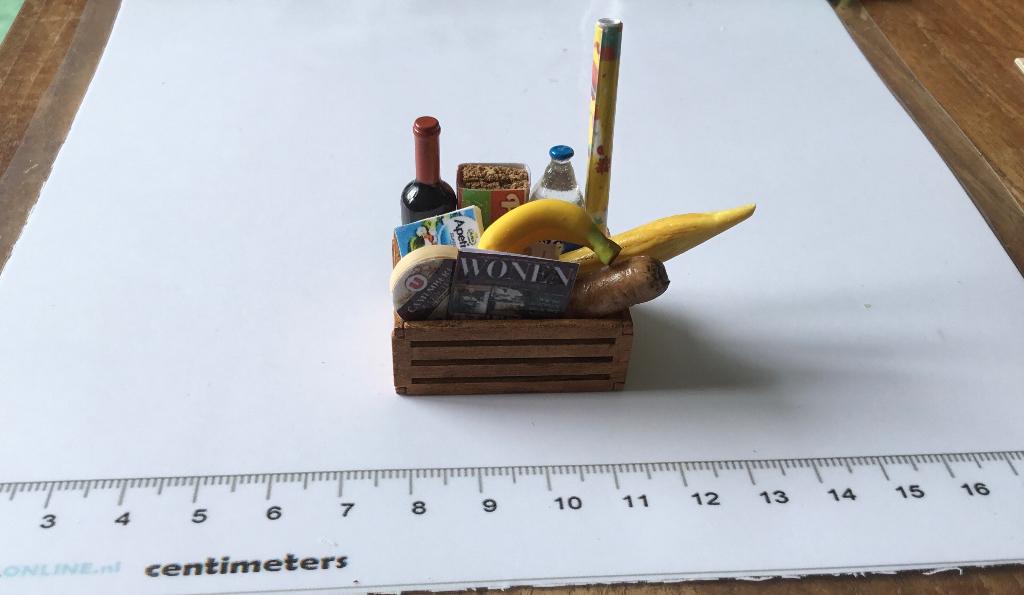 Poppenhuis miniaturen kratje boodschappen, Ophalen of Verzenden, Nieuw, Poppenhuis