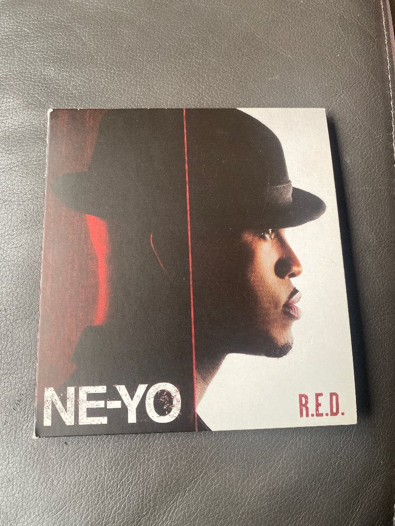 Ne-Yo - R.E.D. Speciale Editie CD, Cd's en Dvd's, Cd's | Hiphop en Rap, Inclusief boekje, Ophalen of Verzenden, Zo goed als nieuw