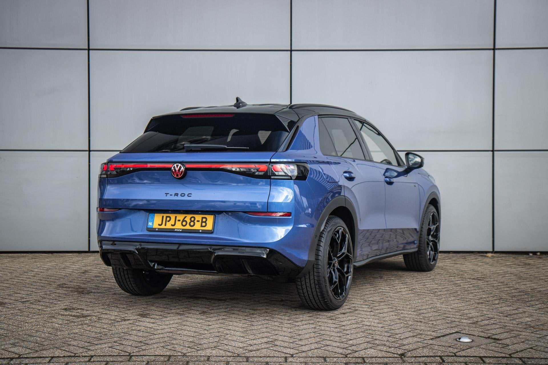 Volkswagen T-Roc 1.5 eTSI 150pk DSG R-Line First Edition | B, Auto's, Volkswagen, 730 kg, 1498 cc, Euro 6, 4 cilinders