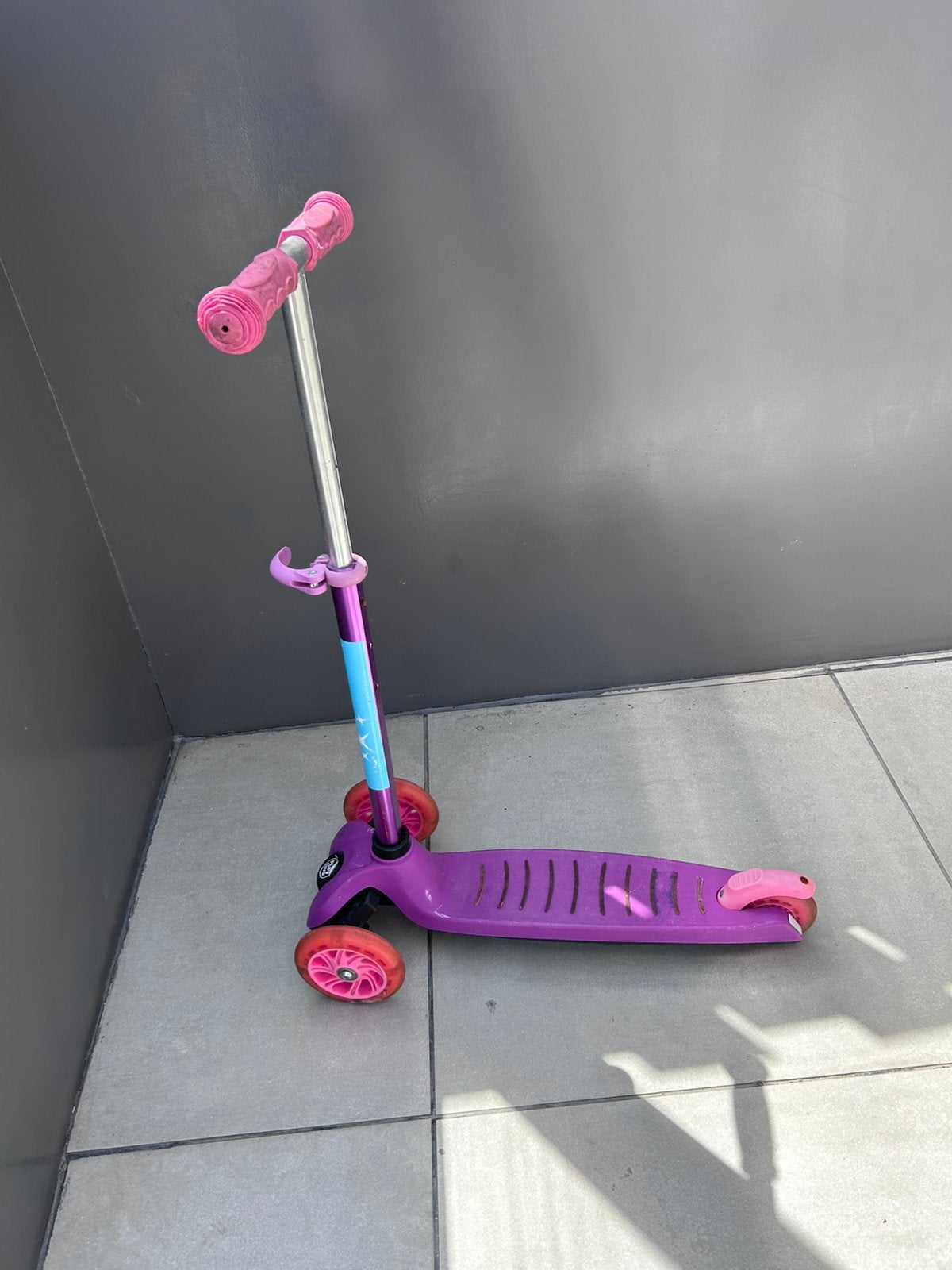 Scooter., Ophalen of Verzenden, Zo goed als nieuw, Gewone step