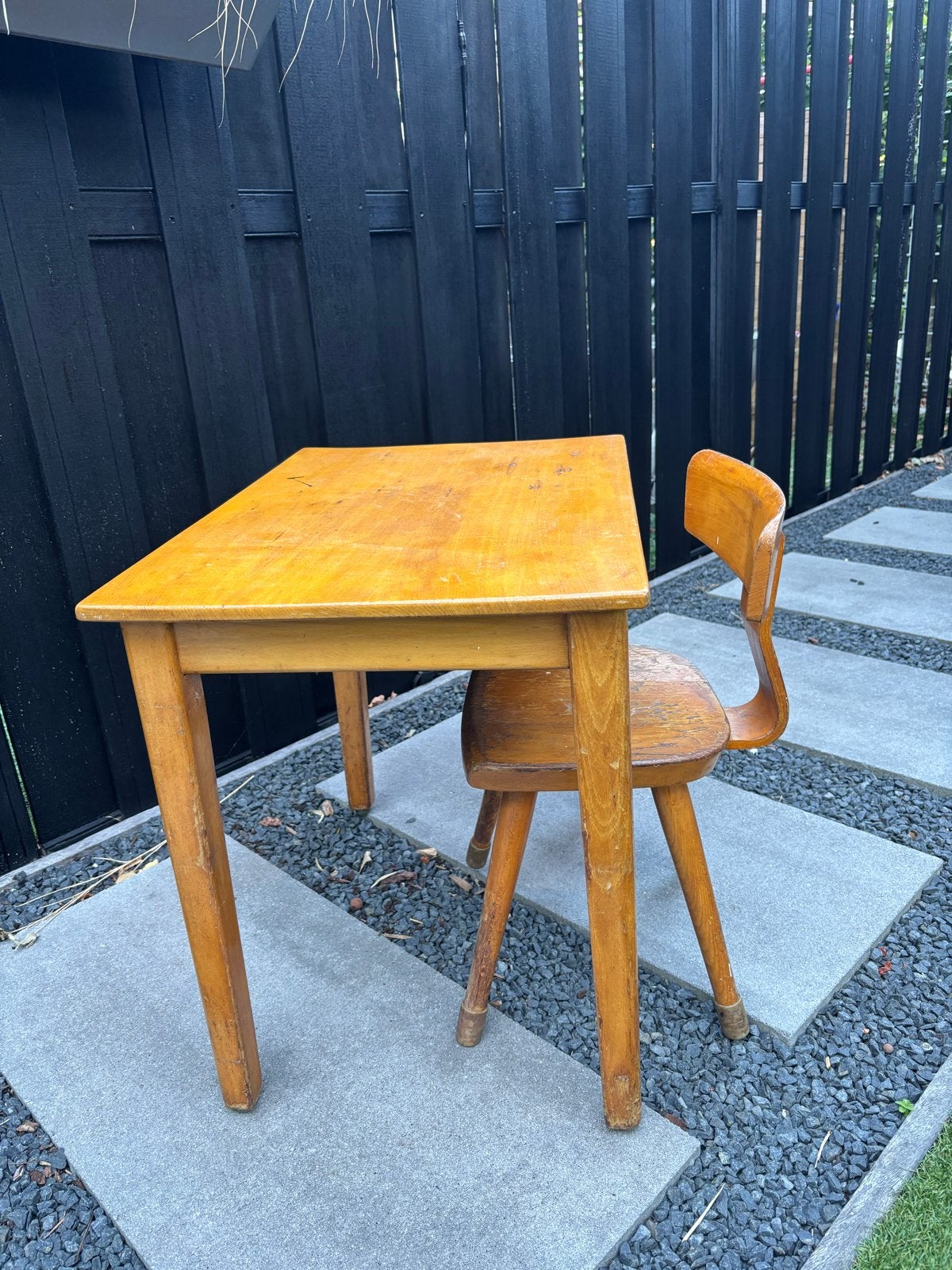 Vintage houten kinder/schooltafeltje met stoel, Antiek en Kunst, Ophalen