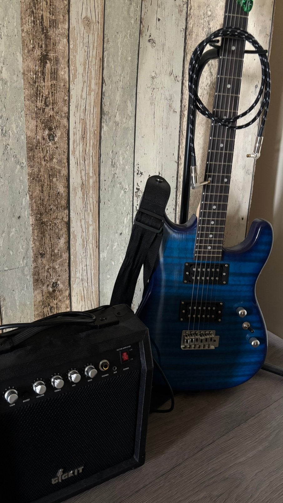 Beginner gitaar set, Muziek en Instrumenten, Snaarinstrumenten | Gitaren | Elektrisch, Overige merken, Met versterker, Ophalen of Verzenden