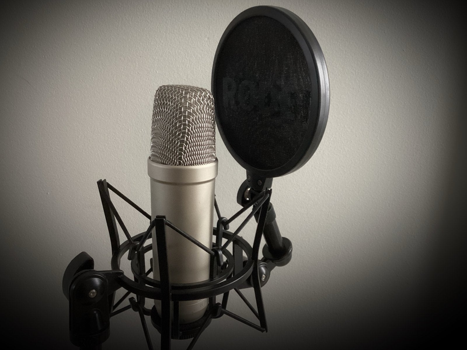 Rode NT1-A Studiomicrofoon met Shockmount en Popfilter, Ophalen of Verzenden, Gebruikt, Studiomicrofoon