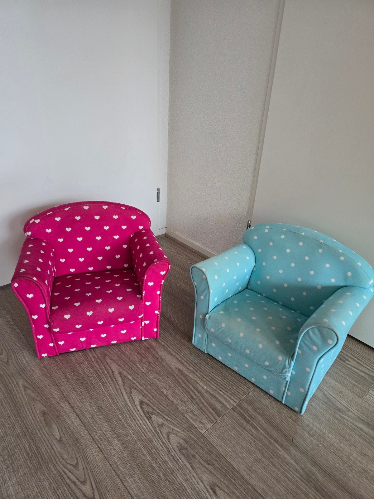 Xenos Kinderfauteuils - Roze Hartjes & Blauwe Stippen, Ophalen, Gebruikt, Stoel
