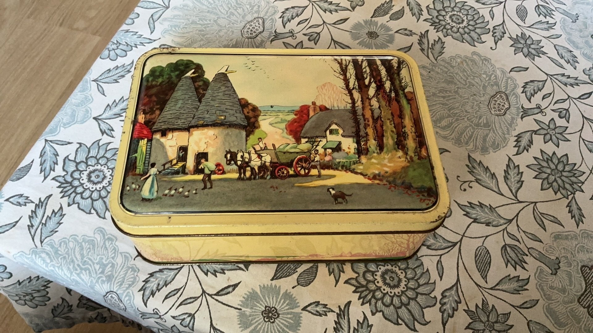 Koekjesblik oud, Ophalen of Verzenden, Zo goed als nieuw, Overige