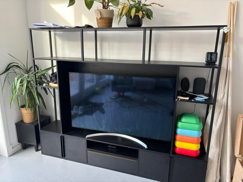 Tv-meubel zwart, Ophalen, 150 tot 200 cm, Zo goed als nieuw, 150 tot 200 cm