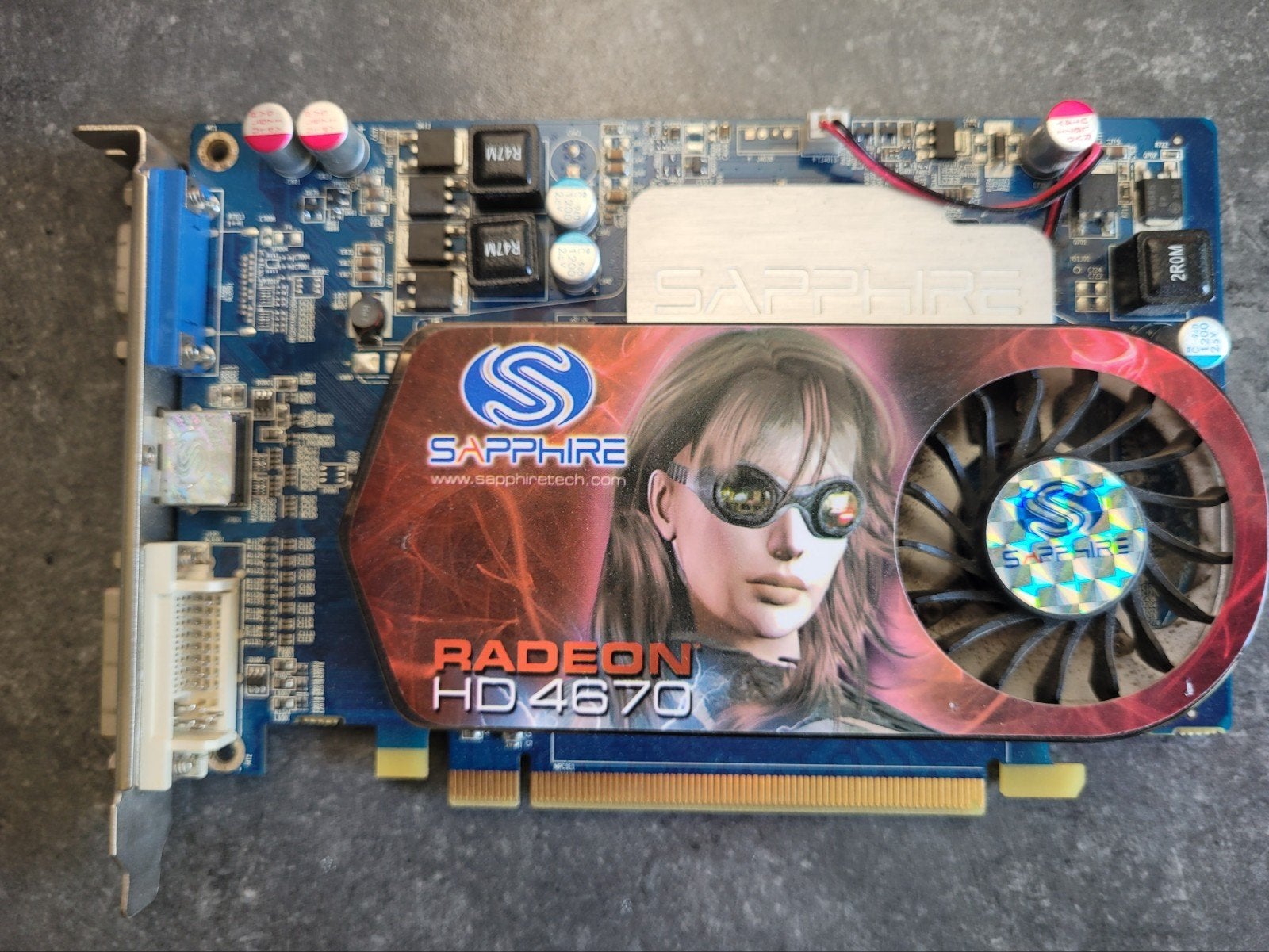 Sapphire Radeon HD 4670 Grafische Kaart - Gebruikt, Computers en Software, Videokaarten, Gebruikt, AMD, GDDR3, HDMI