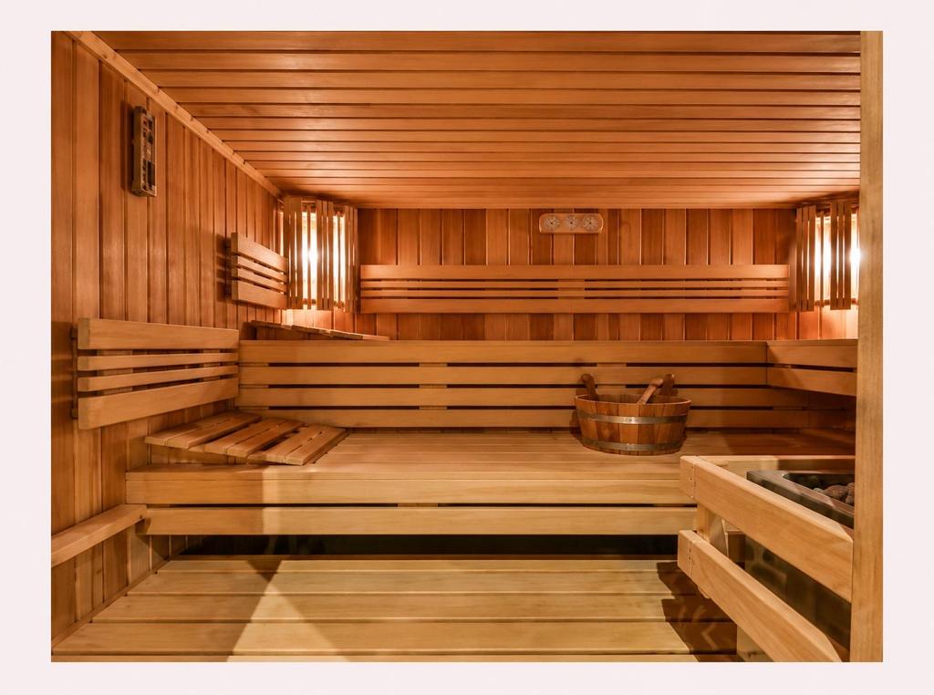 Complete Sauna met Harvia Kachel en Accessoires, Sport en Fitness, Sauna, Ophalen of Verzenden, Gebruikt, Fins of Traditioneel