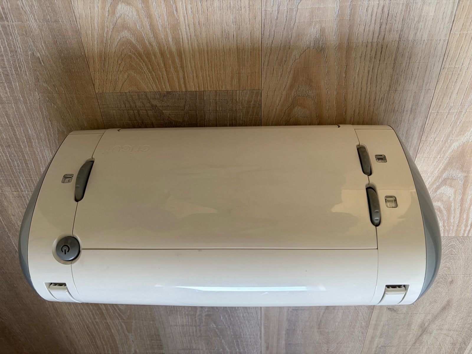 Cricut Personal Electronic Cutter met accessoires, Hobby en Vrije tijd, Geschikt voor karton, Beige, Ophalen of Verzenden, Zo goed als nieuw