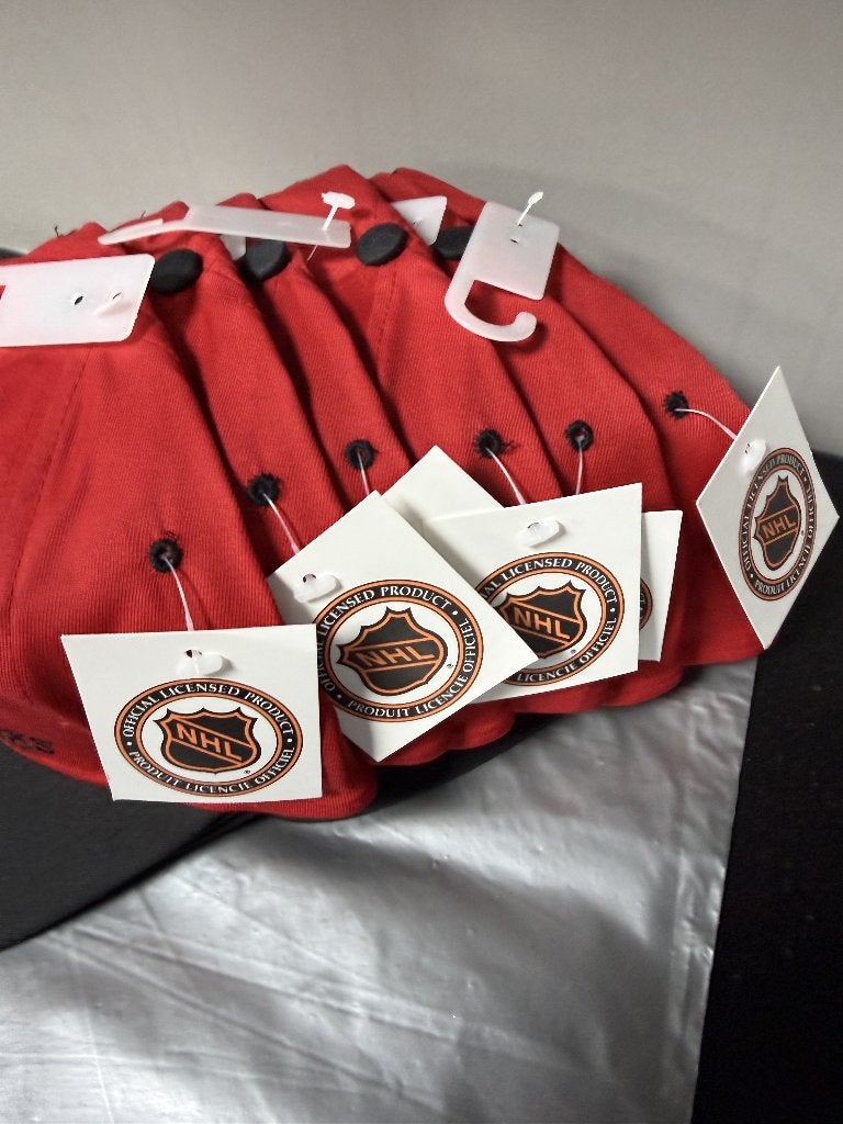10x Chicago Black hawks Caps nieuw, Overige typen, Nieuw, Overige maten, Rood