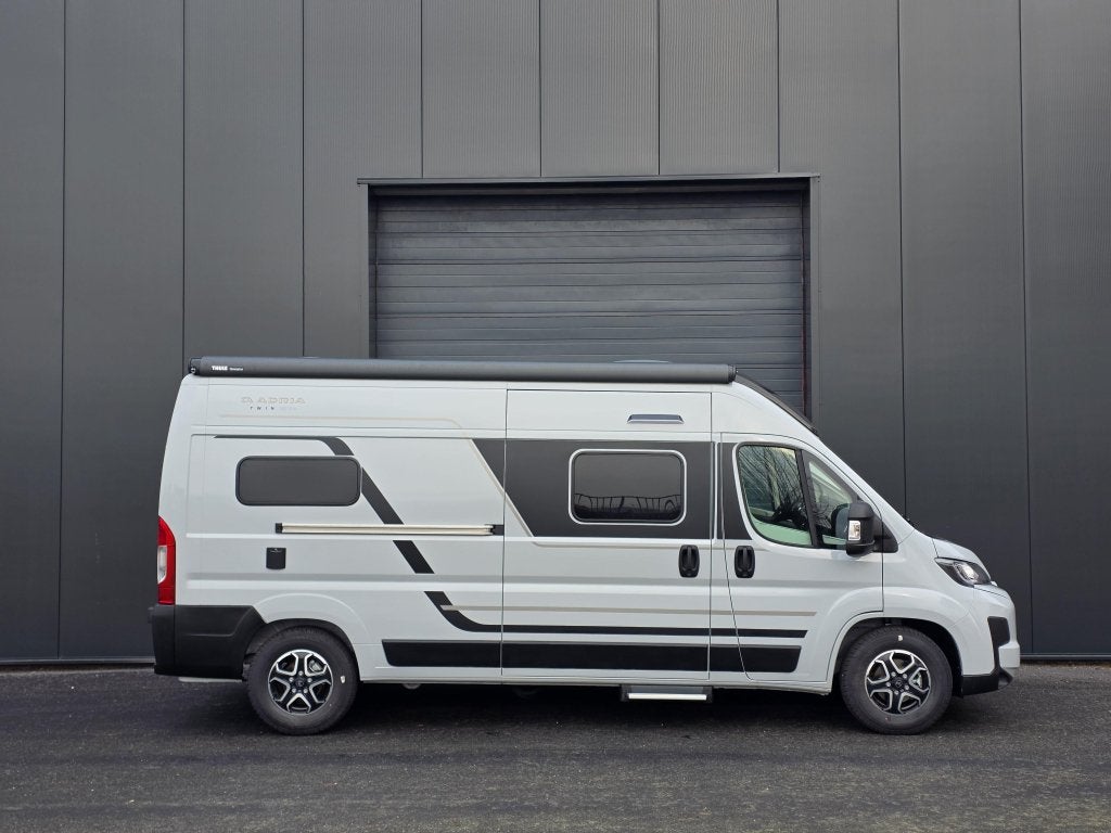 Adria Twin, Caravans en Kamperen, Campers, Automaat, Ringverwarming, Bedrijf, Diesel