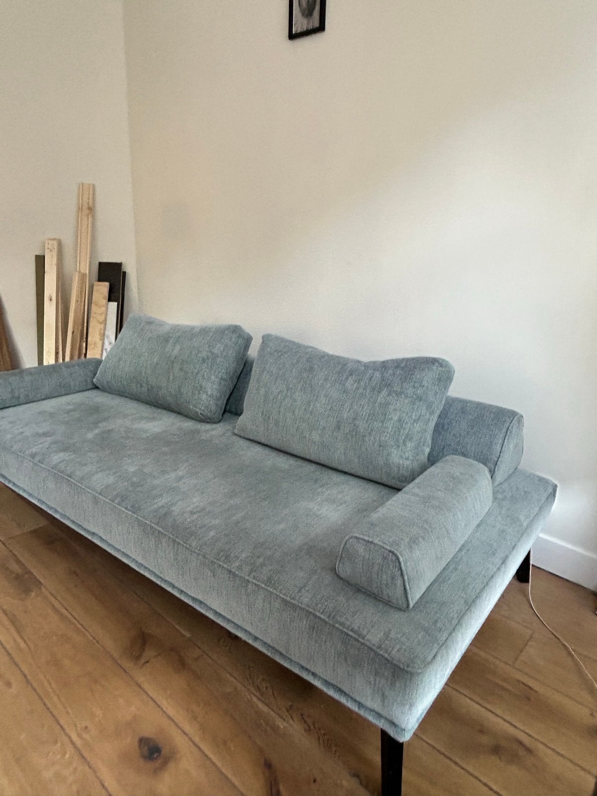 Furninova lichtblauwe / groene chaise longue/daybed, Tweepersoons, 75 tot 100 cm, Ophalen of Verzenden, Zo goed als nieuw