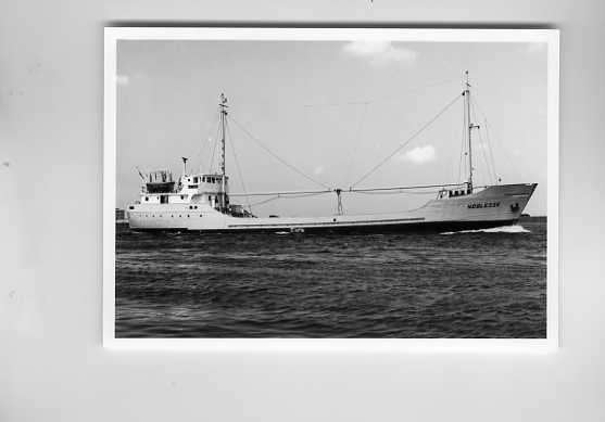 scheepvaart-foto-noblesse, Verzamelen, Scheepvaart, Ophalen of Verzenden, Zo goed als nieuw, Motorboot, Boek of Tijdschrift