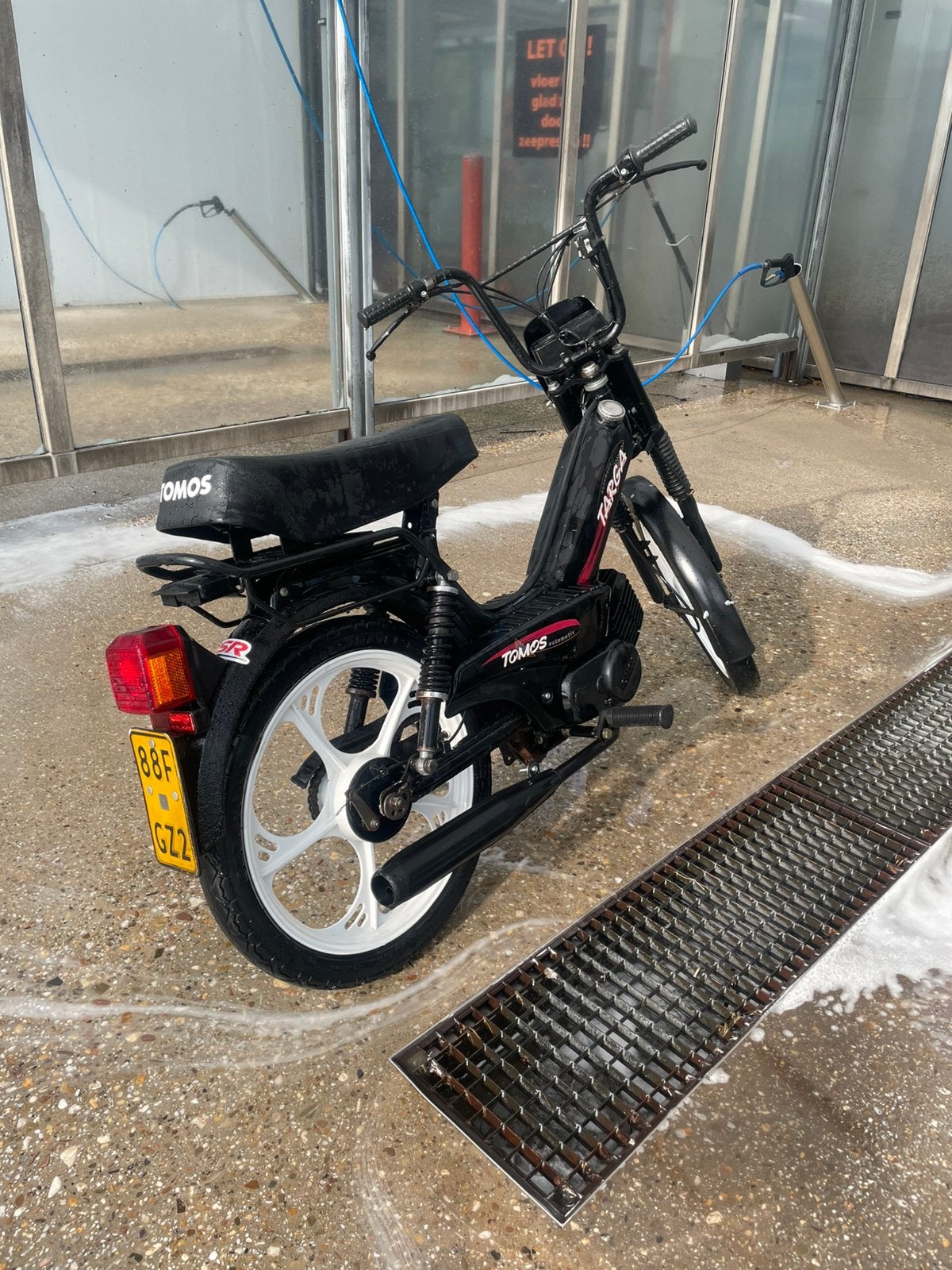 Tomos 2de eigenaar geel kenteken, Fietsen en Brommers, Ophalen, Zo goed als nieuw