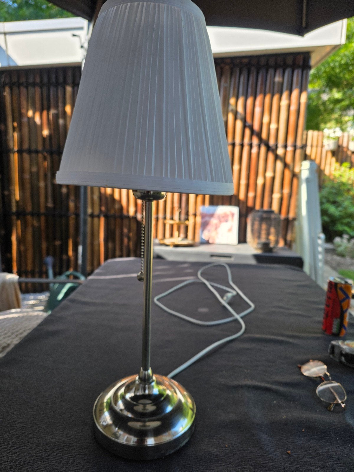 Elegante Tafellamp met Plissé Kap - Chroom/Wit, Ophalen, Met schakelaar, Wit, Textiel