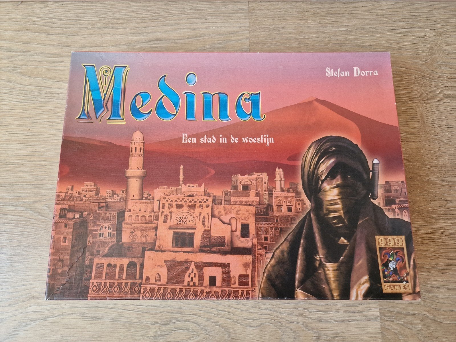 Medina: Een stad in de woestijn - Strategisch bordspel, Een of twee spelers, Ophalen of Verzenden, Zo goed als nieuw, 999 Games