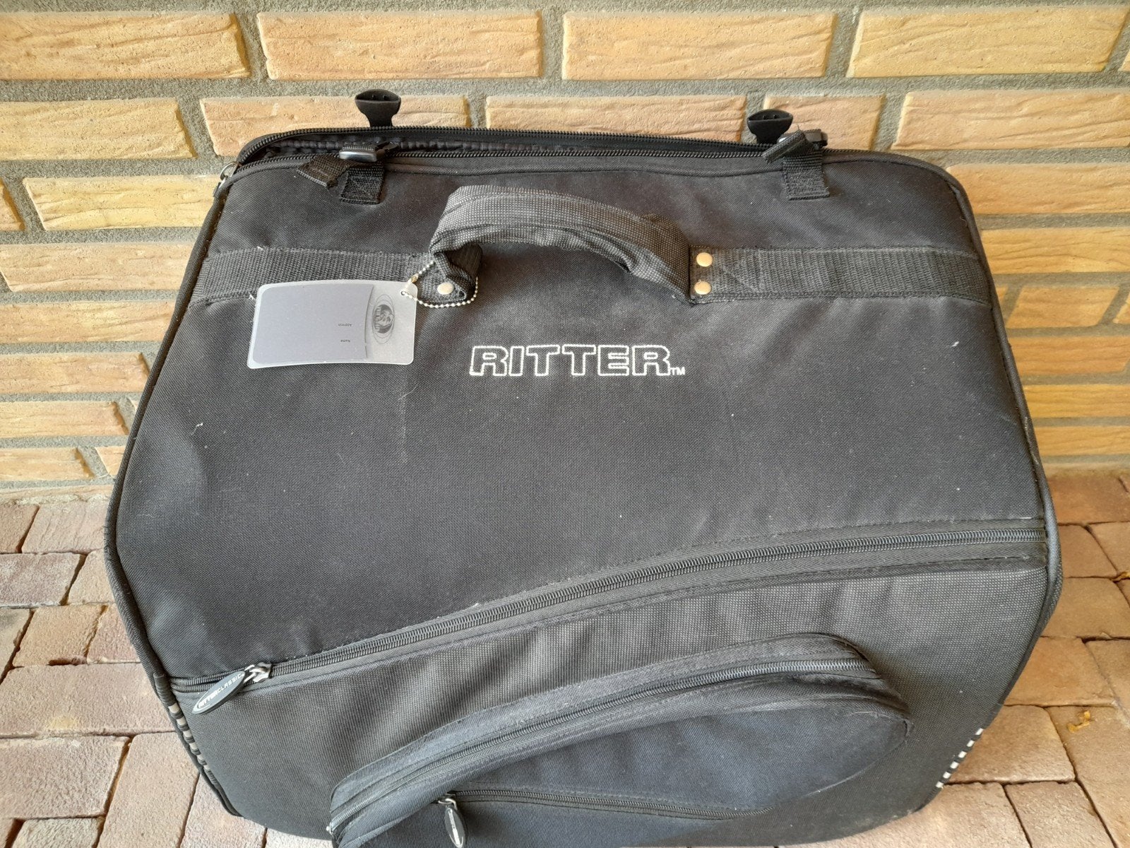 Ritter accordeontas  - Zwart, zo goed als nieuw, Muziek en Instrumenten, Behuizingen en Koffers, Ophalen, Zo goed als nieuw, Akoestische gitaar