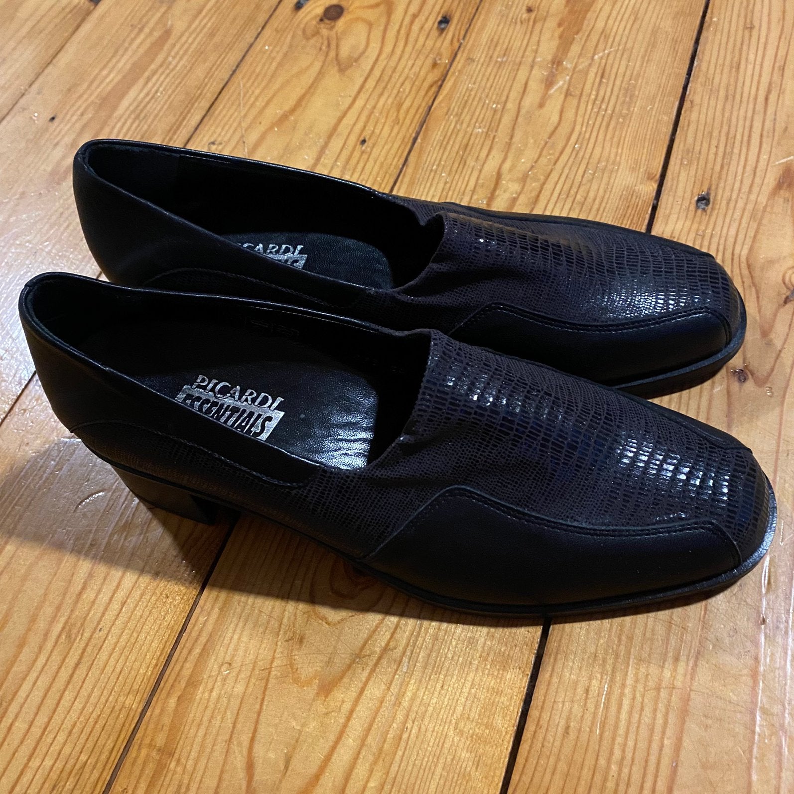 PICARDI ESSENTIALS INSTAP SCHOEN 8/42, Kleding | Dames, Nieuw, Ophalen of Verzenden, Instappers, Zwart