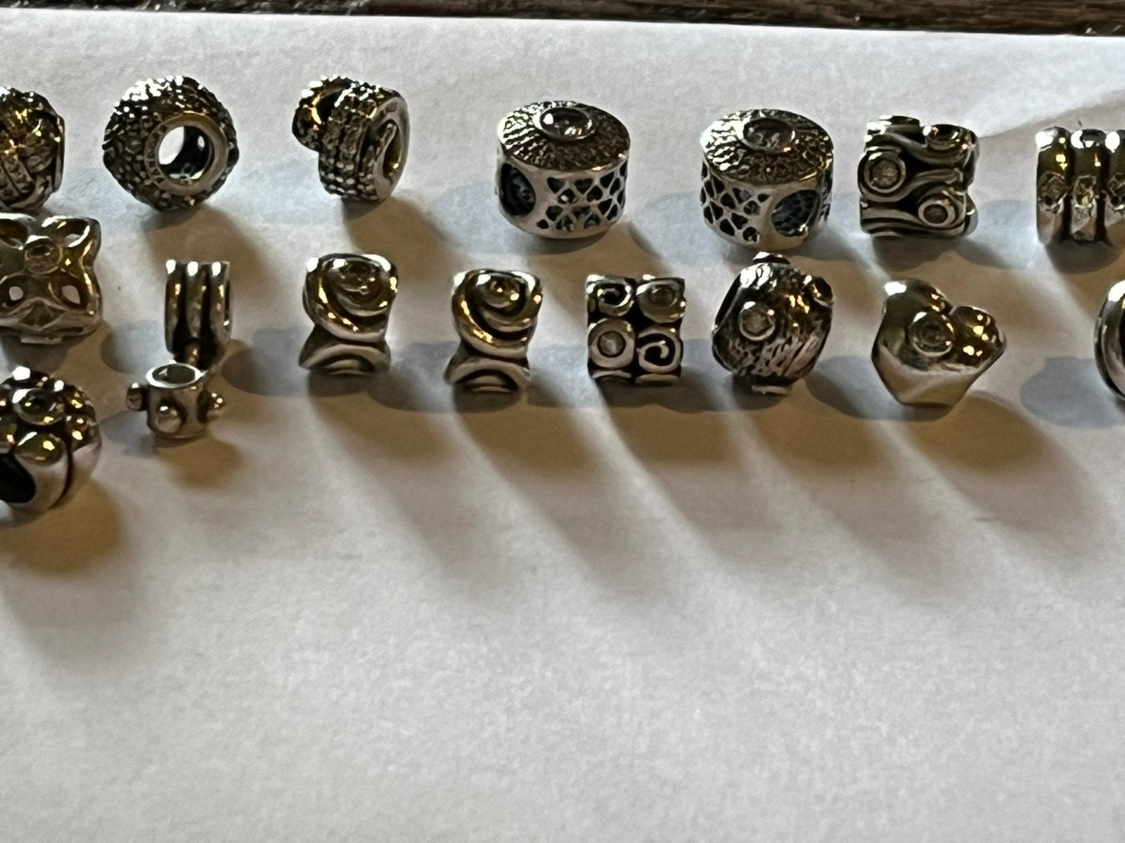 Pandora shiny bedels., Sieraden, Tassen en Uiterlijk, Pandora, Ophalen of Verzenden, Zo goed als nieuw, 4 bedels of meer