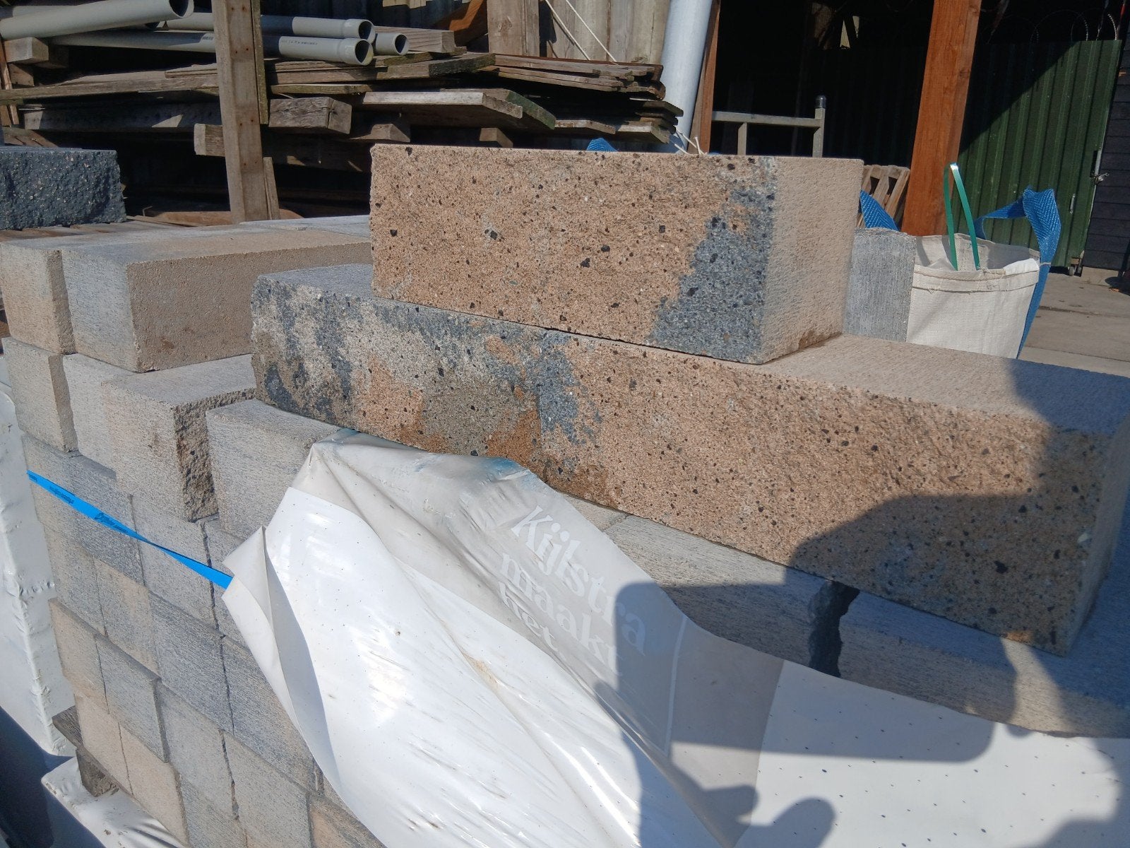 Genuanceerde splitrock blokjes circa 80 stuks nieuw, Tuin en Terras, Ophalen, Nieuw, Minder dan 100 cm, Minder dan 25 cm