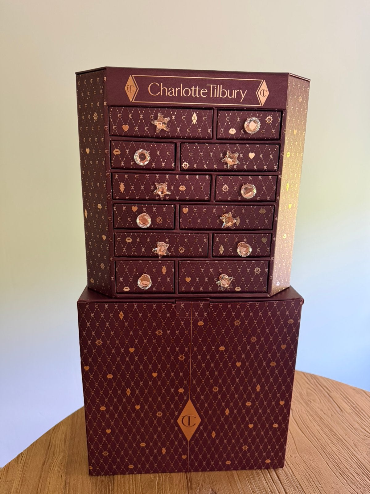 Charlotte Tilbury beauty secrets box NIEUW, Overige kleuren, Gehele gezicht, Nieuw, Ophalen of Verzenden