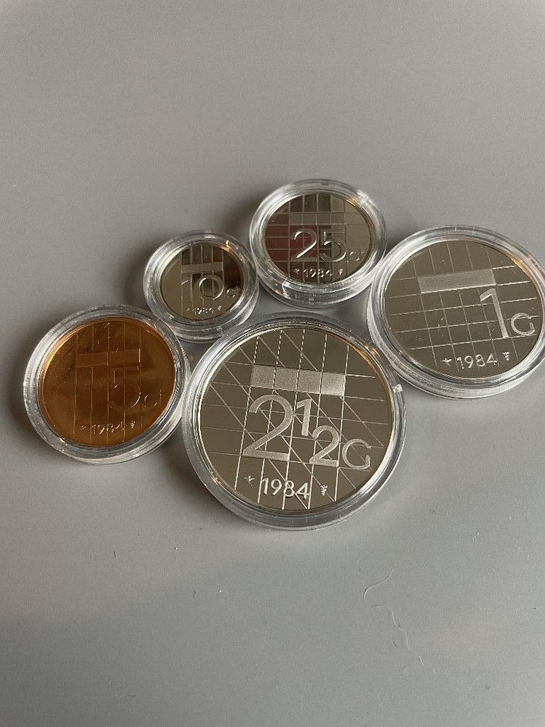 Jaarset 1984 proof in capsules, Ophalen of Verzenden, Koningin Beatrix, 2½ gulden, Setje