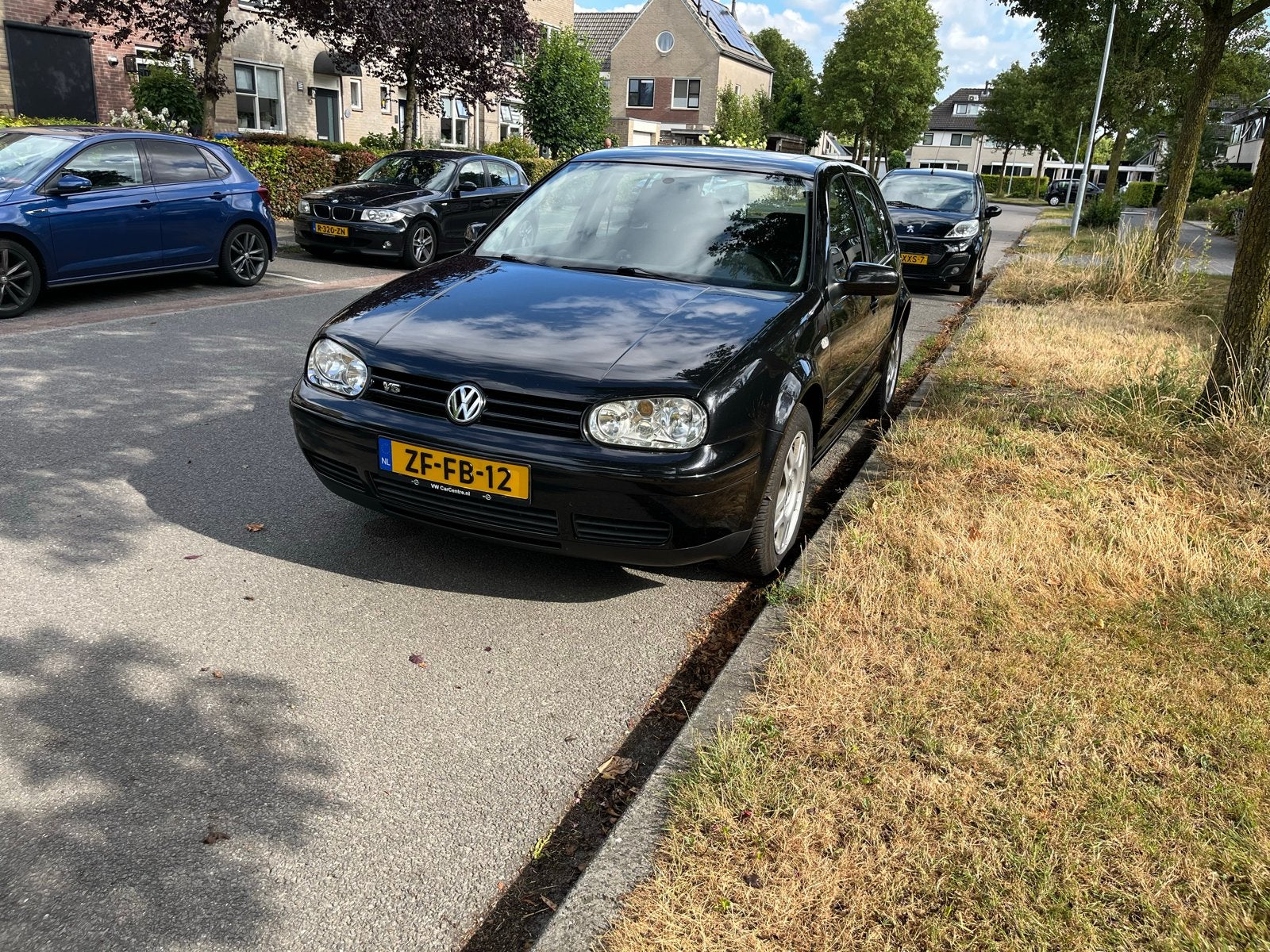 Volkswagen Golf 2.3 V5 110KW AUT 1999 Zwart, Auto's, Volkswagen, Zwart, 650 kg, 149 pk, 1500 kg