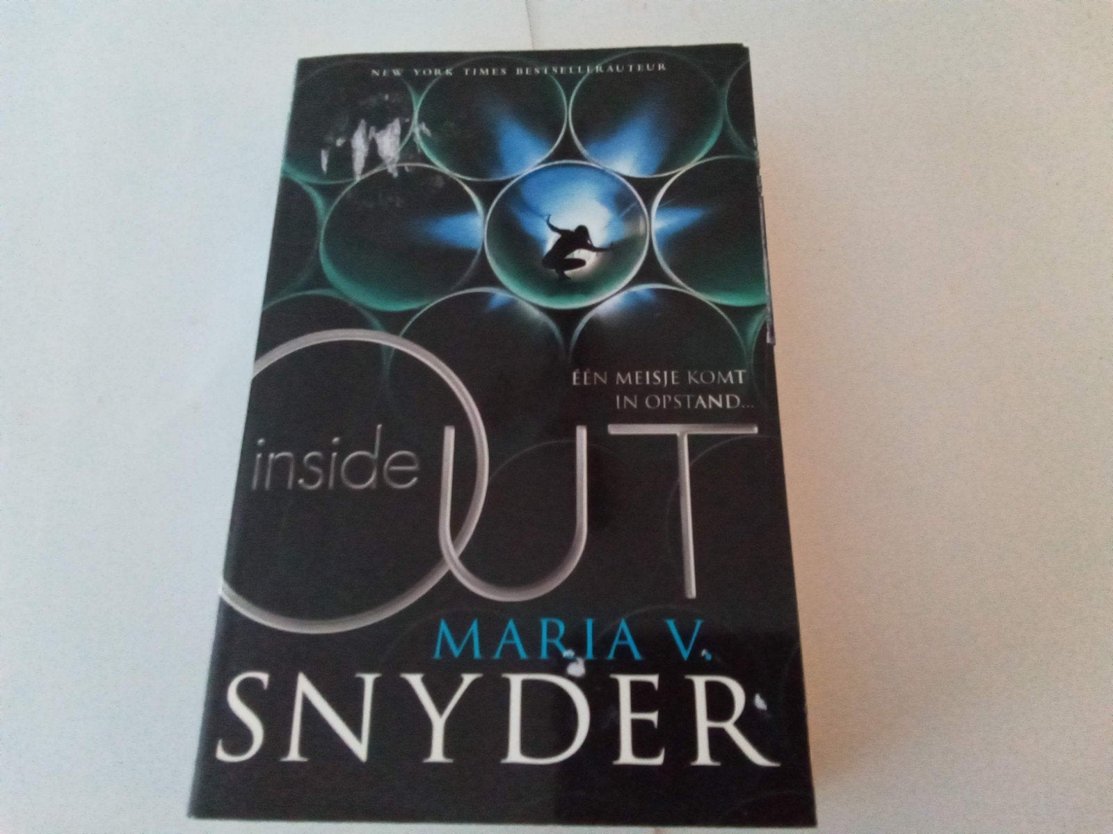 Inside-Out ( Maria v Snyder ( fantasy, Ophalen of Verzenden