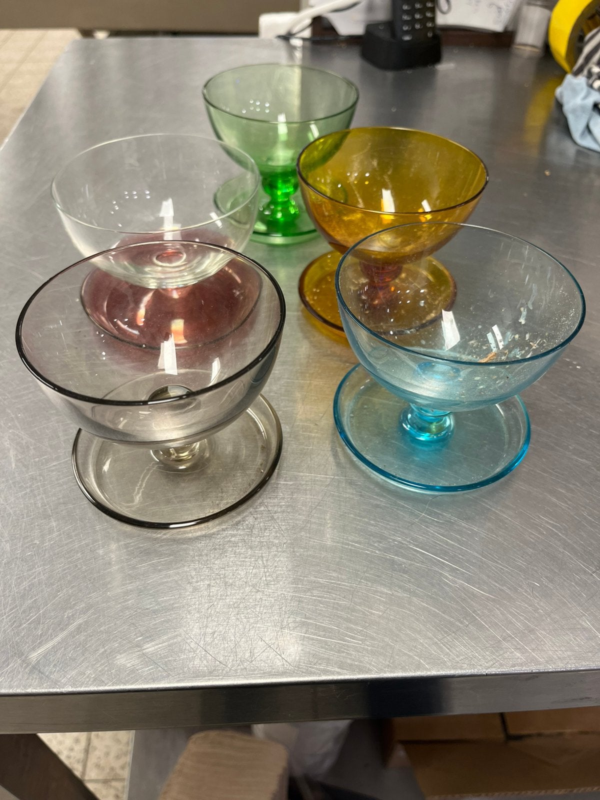 Carnaval glazen op voet, Verzamelen, Glas en Borrelglaasjes, Ophalen, Zo goed als nieuw, Overige typen