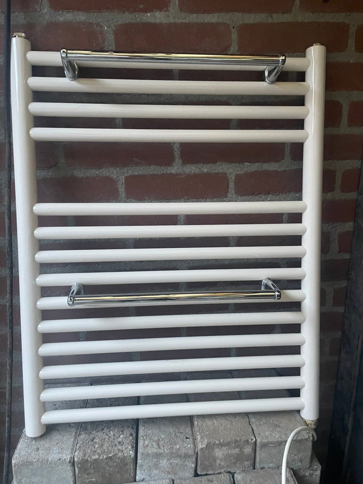 Electrische handdoek radiator, Ophalen, Radiator, Minder dan 60 cm, Zo goed als nieuw