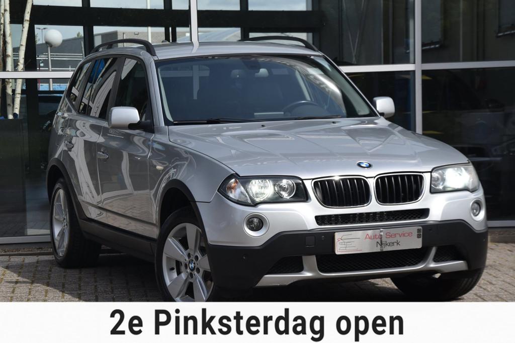 BMW X3 2.0i Introduction Airco Leder Pdc Nav. Xenon Youngtim, Zwart, 4 cilinders, 150 pk, Handgeschakeld