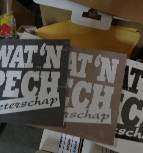 PARTIJ TEKSTBORD WAT EEN PECH BETERSCHAP IN 3 KLEUREN, ., Nieuw, Ophalen of Verzenden, .