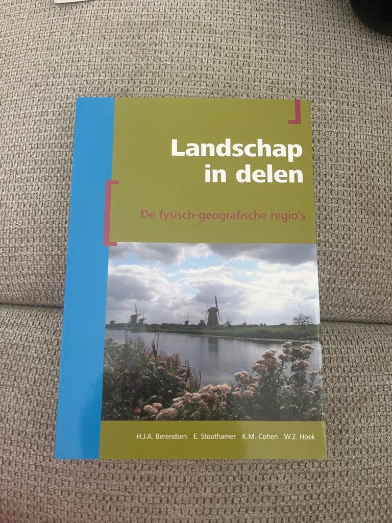 Landschap in delen: De fysisch-geografische regio's, Boeken, Studieboeken en Cursussen, Ophalen of Verzenden, Beta, Zo goed als nieuw