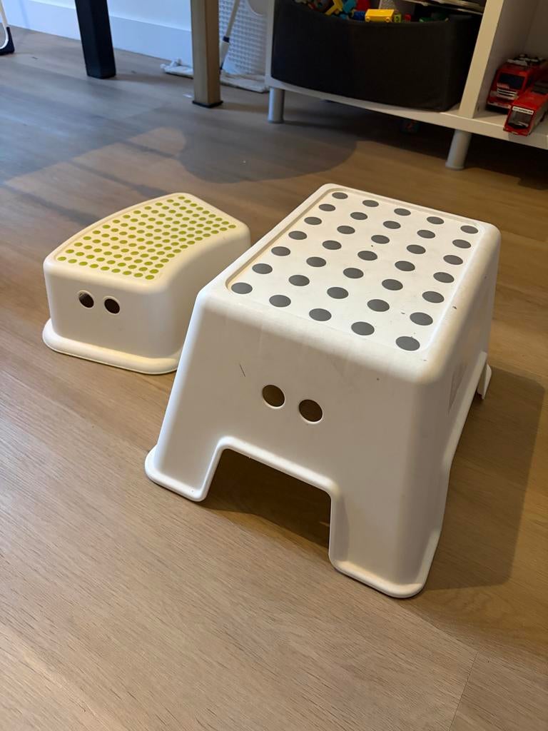 IKEA Försiktig en MÄSTER krukje/opstapje, Huis en Inrichting, Krukjes, Ophalen, Zo goed als nieuw