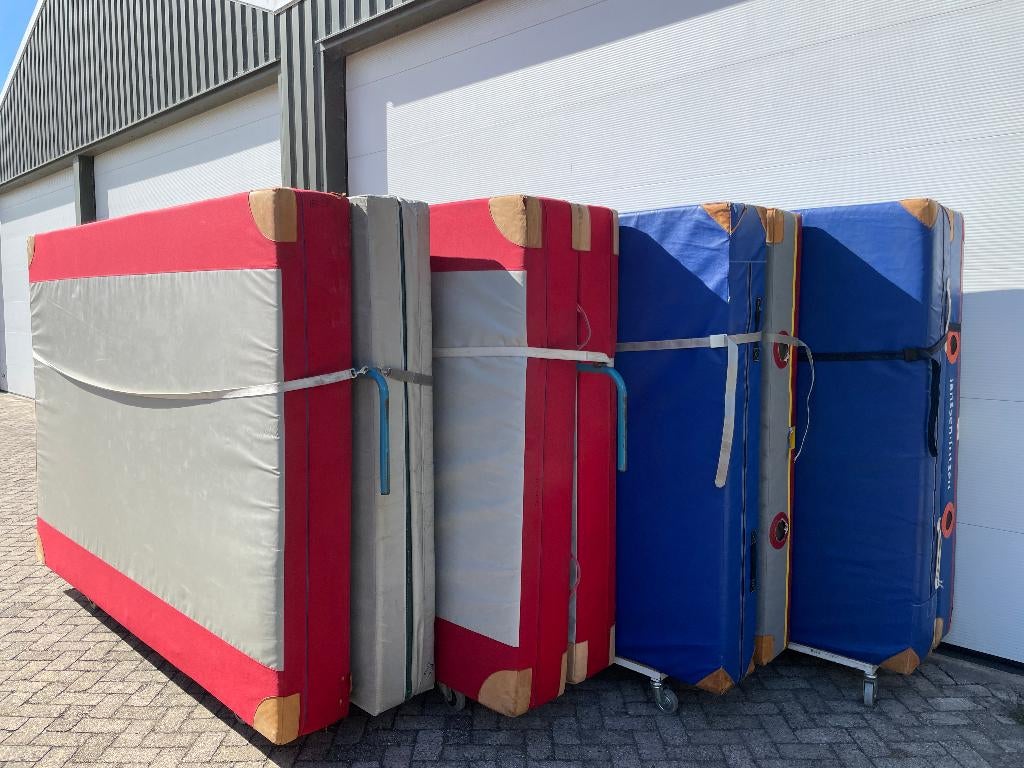 Dikke landingsmat, valmat  grote mat, turnmat, valpreventie, Sport en Fitness, Ophalen, Gebruikt, Overige kleuren, Materiaal